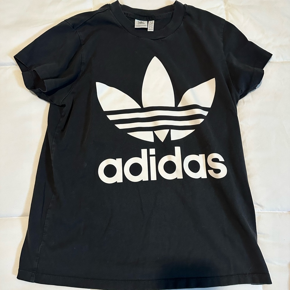 Adidas oversized T shirt